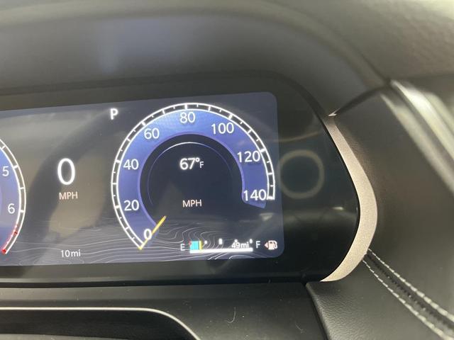 Photo of 2025 Metallic Jeep Grand Cherokee