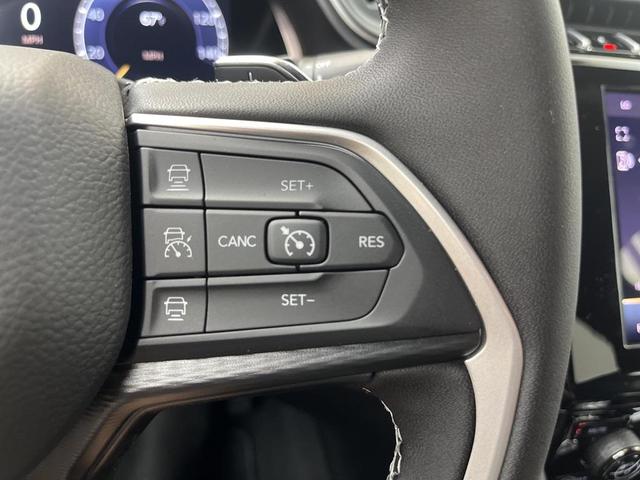 Photo of 2025 Metallic Jeep Grand Cherokee
