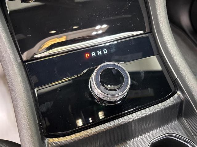 Photo of 2025 Bright White Clearcoat Jeep Grand Cherokee