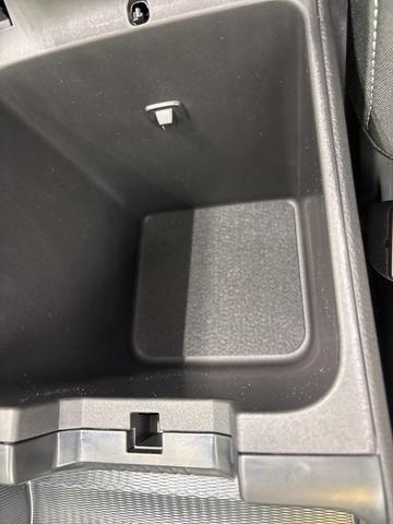 Photo of 2025 Bright White Clearcoat Jeep Grand Cherokee
