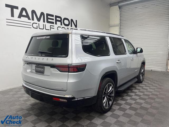 Photo of 2022 Silver Zynith Jeep Wagoneer