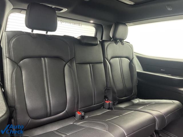 Photo of 2022 Silver Zynith Jeep Wagoneer