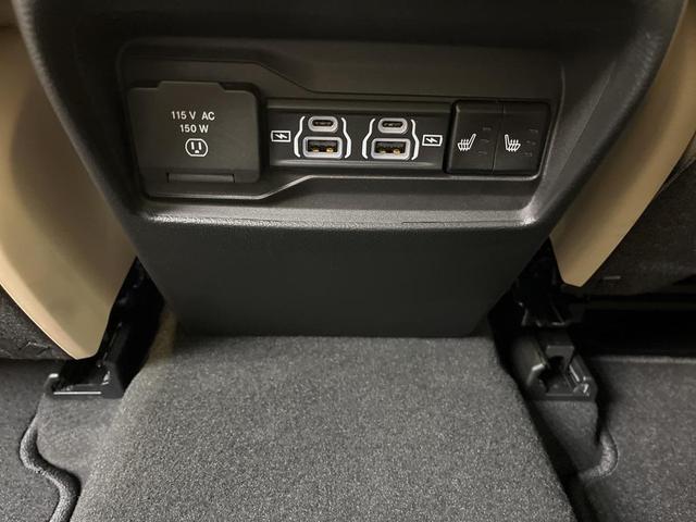 Photo of 2025 Metallic Jeep Grand Cherokee