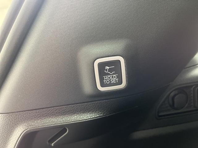 Photo of 2025 Diamond Black Jeep Grand Cherokee