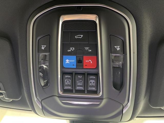 Photo of 2025 Diamond Black Jeep Grand Cherokee