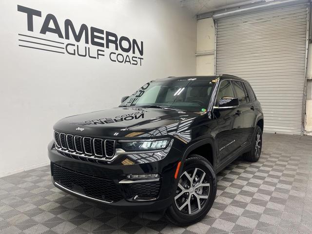 Photo of 2025 Diamond Black Jeep Grand Cherokee