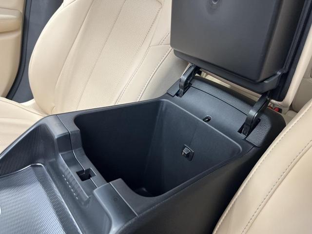 Photo of 2025 Diamond Black Jeep Grand Cherokee