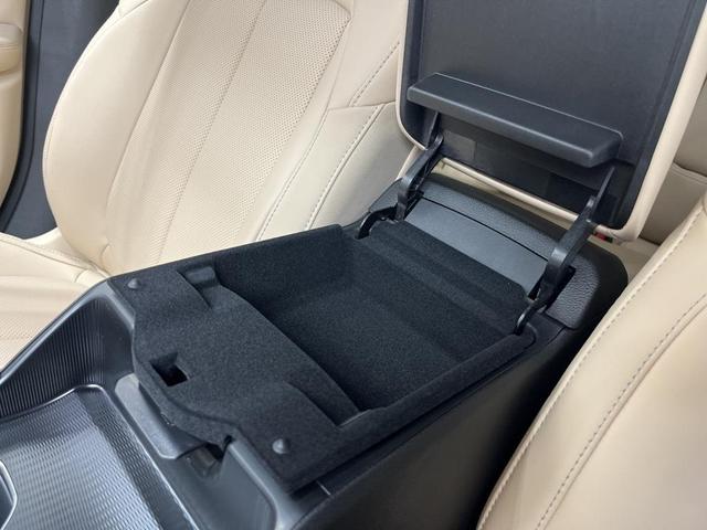 Photo of 2025 Diamond Black Jeep Grand Cherokee