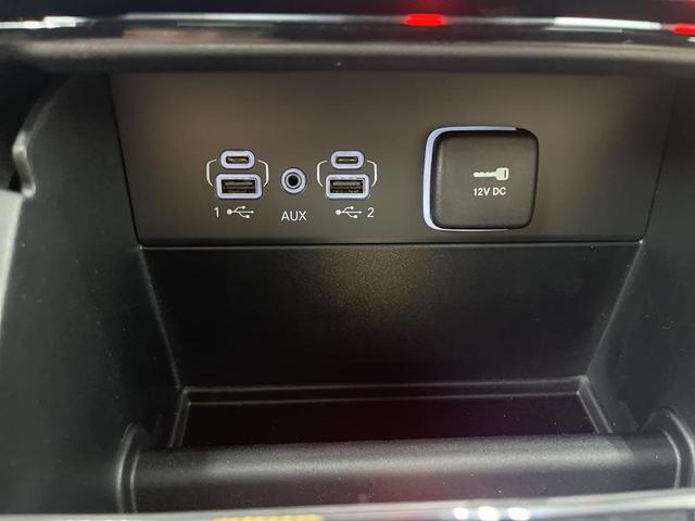 Photo of 2025 Bright White Clearcoat Jeep Grand Cherokee
