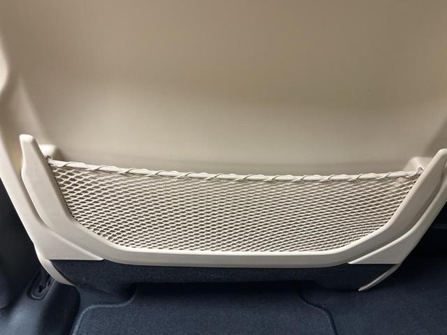 Photo of 2025 Bright White Clearcoat Jeep Grand Cherokee