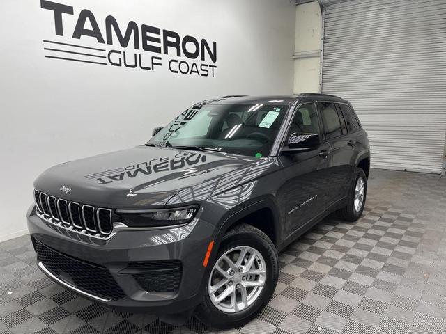 Photo of 2025 Metallic Jeep Grand Cherokee