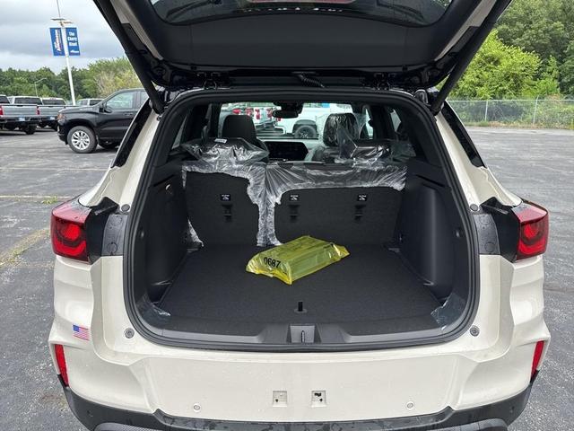 Photo of 2026 White Sand Chevrolet Trailblazer