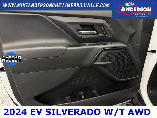 Photo of 2024 Summit White Chevrolet Silverado EV