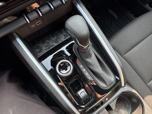 Photo of 2026 Summit White Chevrolet Colorado