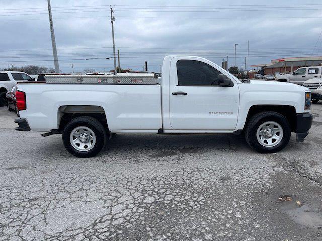 Photo of 2018 White Chevrolet Silverado 1500