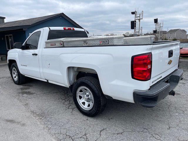 Photo of 2018 White Chevrolet Silverado 1500