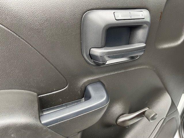 Photo of 2018 White Chevrolet Silverado 1500