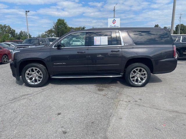 Photo of 2018 Gray GMC Yukon XL