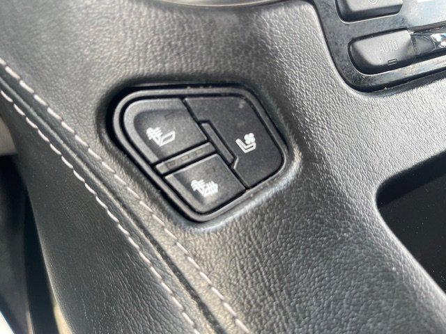 Photo of 2018 Gray GMC Yukon XL