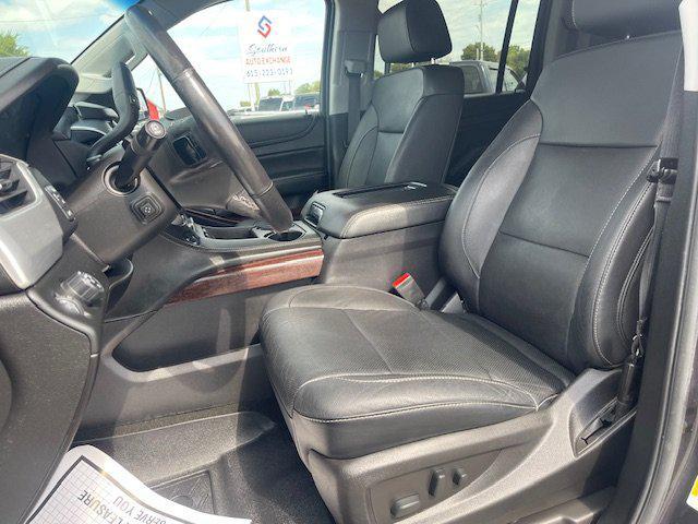 Photo of 2018 Gray GMC Yukon XL