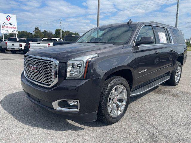 Photo of 2018 Gray GMC Yukon XL