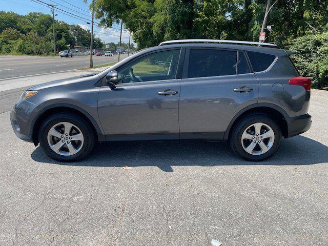 Photo of 2015 Gray Toyota RAV4
