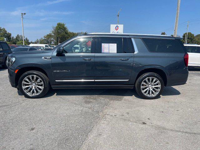 Photo of 2021 Gray GMC Yukon XL