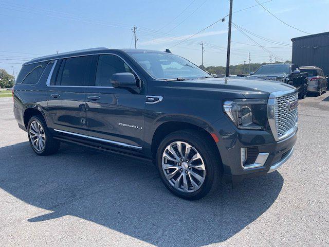 Photo of 2021 Gray GMC Yukon XL