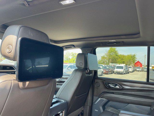 Photo of 2021 Gray GMC Yukon XL