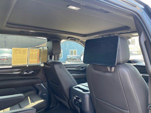Photo of 2021 Gray GMC Yukon XL