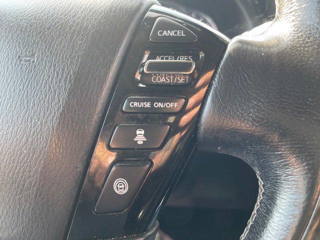Photo of 2020 Silver INFINITI QX80