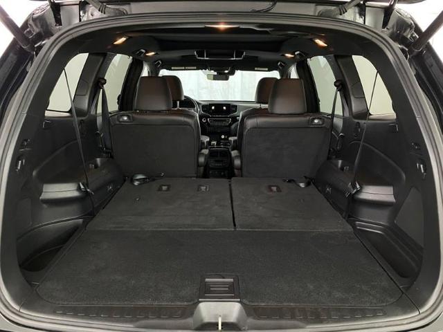 Photo of 2020 Black Honda Pilot