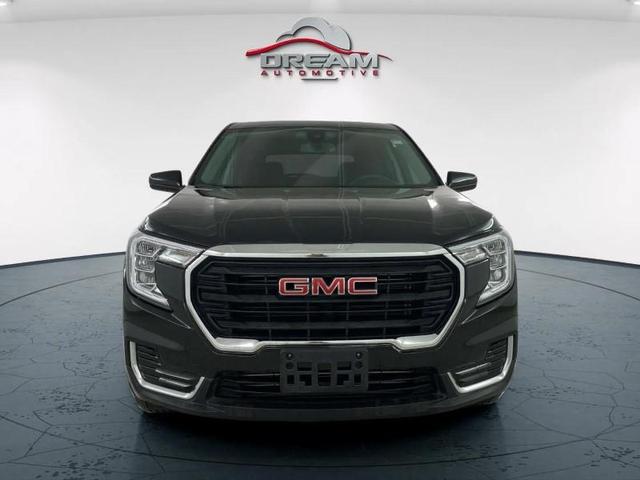Photo of 2024 Black GMC Terrain