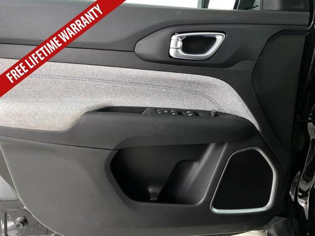 Photo of 2024 Diamond Black Jeep Compass