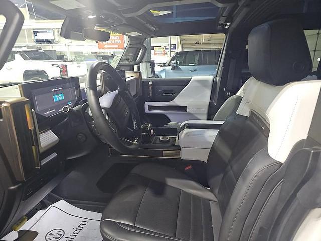 Photo of 2022 White GMC HUMMER EV
