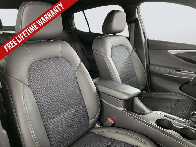 Photo of 2024 Moonstone Gray Metallic Buick Envista