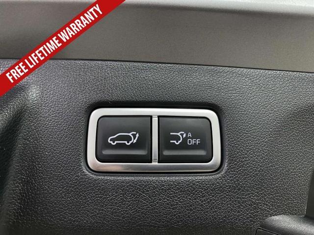 Photo of 2025 Steel Gray Kia Sorento Hybrid