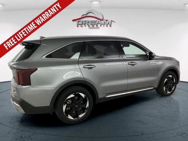 Photo of 2025 Steel Gray Kia Sorento Hybrid