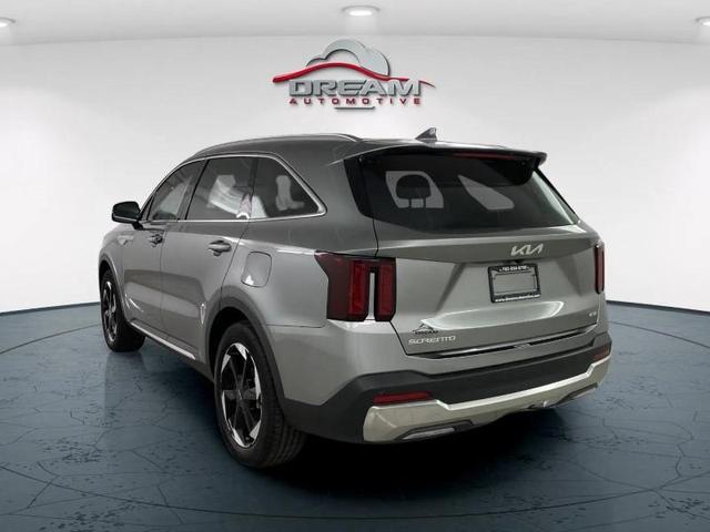 Photo of 2025 Steel Gray Kia Sorento Hybrid