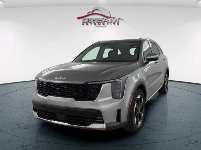 Photo of 2025 Steel Gray Kia Sorento Hybrid