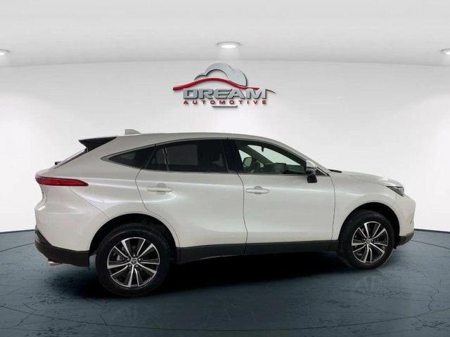 Photo of 2022 Blizzard Pearl Toyota Venza