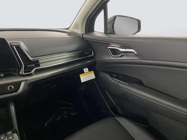 Photo of 2025 Gravity Gray Kia Sportage