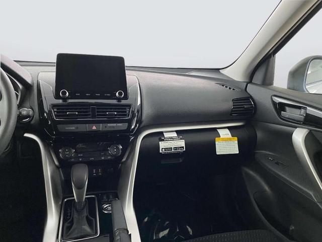 Photo of 2024 White Diamond Mitsubishi Eclipse Cross
