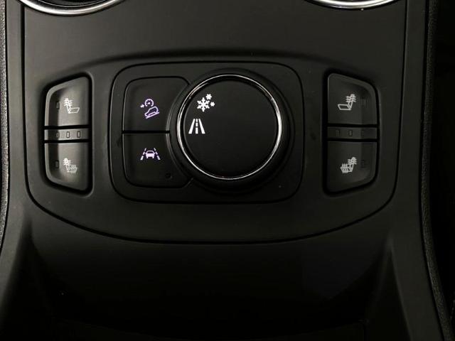 Photo of 2024 White GMC Terrain