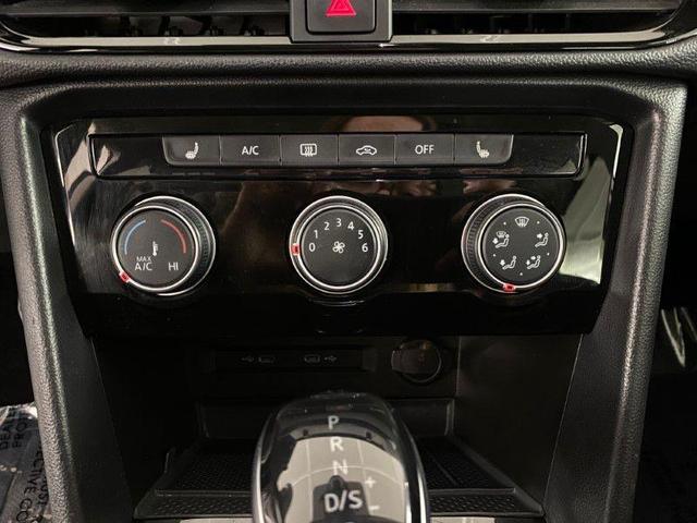 Photo of 2023 Pyrite Silver Metallic Volkswagen Taos