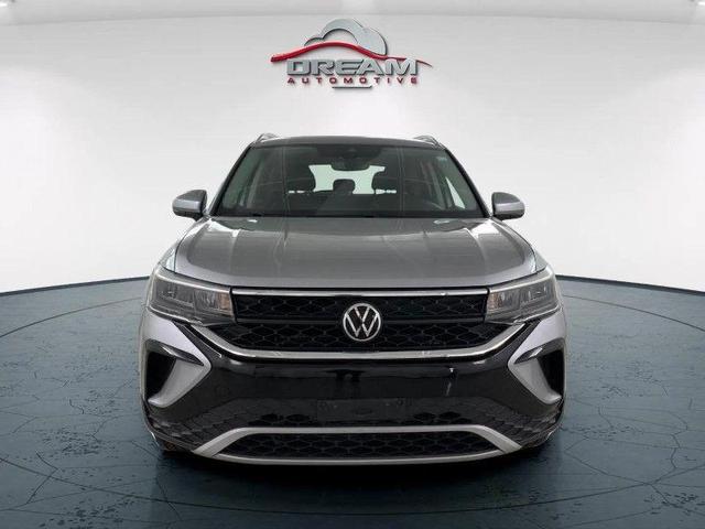 Photo of 2023 Pyrite Silver Metallic Volkswagen Taos