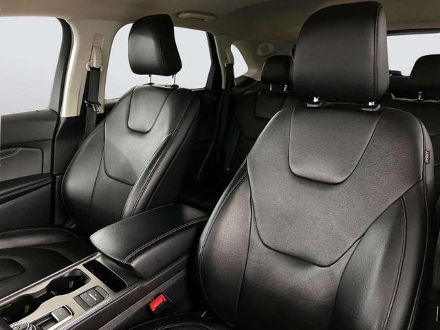Photo of 2022 Silver Ford Edge