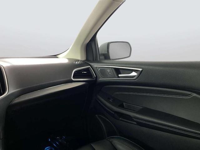 Photo of 2022 Silver Ford Edge