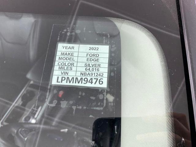 Photo of 2022 Silver Ford Edge