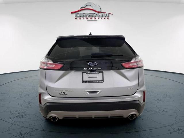 Photo of 2022 Silver Ford Edge